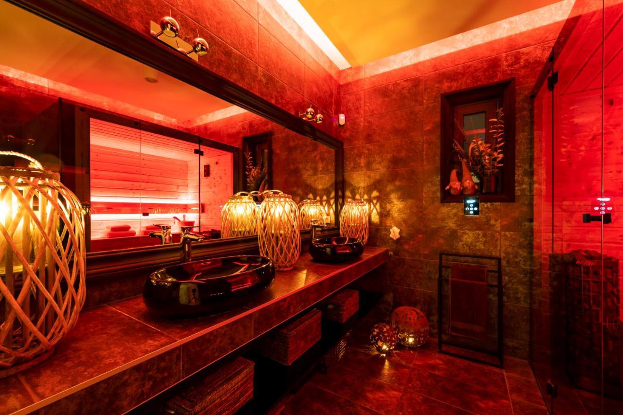 Spa Love Home Sauna Jacuzzi Romantyczny Dom Dla Pary Z Prywatnym Spa ジェロナ・グラ エクステリア 写真